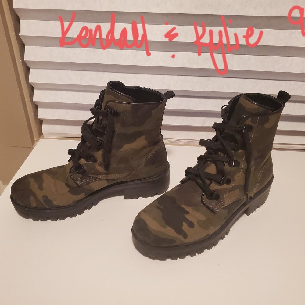 kendall &Kylie combat boots